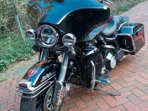 HARLEY-DAVIDSON ELECTRA GLIDE ULTRA CLASSIC BAGGER UMBAU