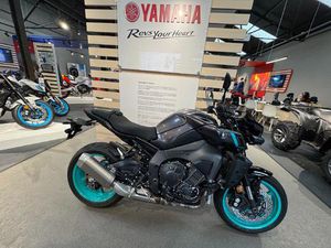 YAMAHA MT-10