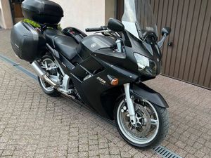 YAMAHA FJR