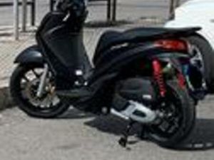 PIAGGIO MEDLEY 150 SPORT