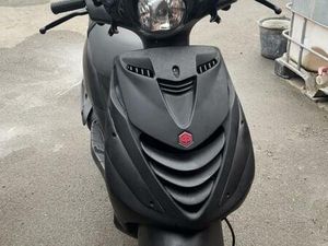 ② PIAGGIO ZIP 4T