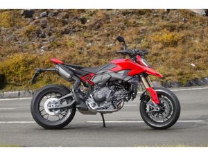 DUCATI HYPERMOTARD V2