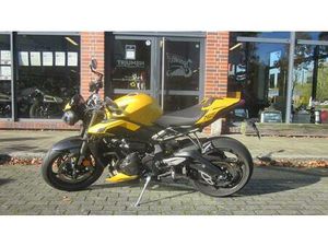 TRIUMPH STREET TRIPLE 765 RS AKTIONSPREIS BIS 19.12.2025