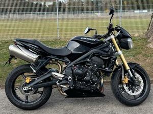 TRIUMPH STREET TRIPLE 675 - TOP ZUSTAND