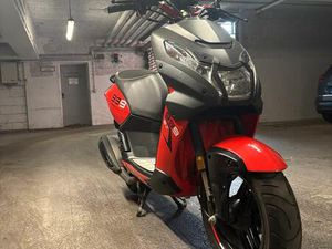 PEUGEOT STREETZONE 50 ROLLER