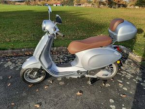 VESPA PRIMAVERA 125 IGET EURO 5 ABS LED EZ2023 TÜV KD NEU TOPCASE