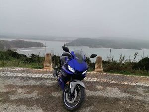 YAMAHA R3 AKRAPOVIC AMORA