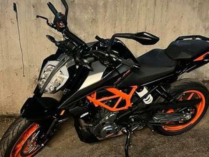 KTM DUKE 390 EZ. 05.2022 A2 FÜHRERSCHEIN TOP ZUSTAND