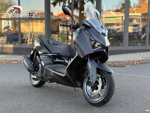YAMAHA XMAX 125 TECH MAX / 306 KM / 1. SERVIS ZDARMA