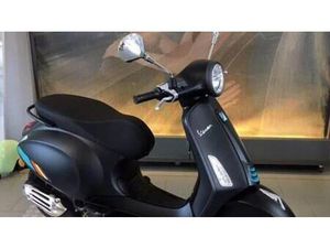 VENDO VESPA PRIMAVERA 50 S (2023 - 25) NUOVA A FERRARA (CODICE 9555303) - MOTO.IT