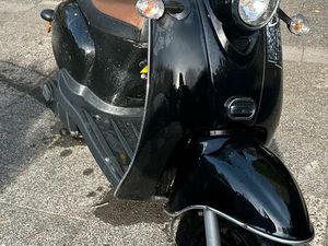 E ROLLER , MOTORROLLER, MOTRORRAD AKKU , NOVA MOTORS