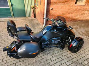 CAN-AM SPYDER F3S