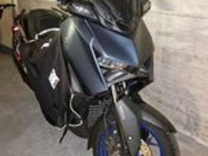 YAMAHA X-MAX 300 - 2023