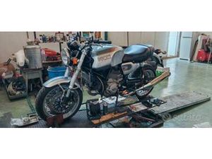 DUCATI 1000 GT