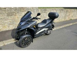 QUADRO QV3 / SCHECKHEFTGEPFLEGT / WENIG KILOMETER / TÜV NEU