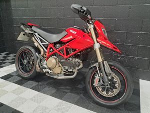 2008 DUCATI HYPERMOTARD 1100 S A VENDRE