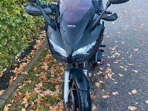 YAMAHA FZS FAZER 600