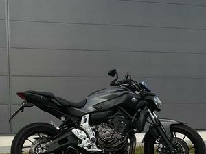 YAMAHA MT 07 MIT ABS - AKRAPOVIC AUSPUFF