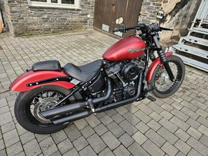 HARLEY-DAVIDSON STREET BOB