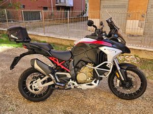 MULTISTRADA V4 RALLY