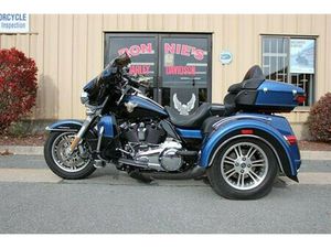 2018 HARLEY-DAVIDSON TRI GLIDE® ULTRA