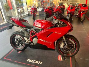 DUCATI 848