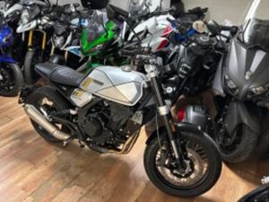 BRIXTON BX 125 CROSSFIRE 500 35KW