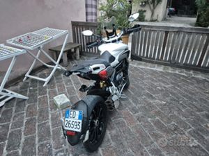 MV AGUSTA 800 STRADALE