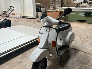 ② VESPA 50