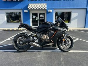 2022 HONDA CBR650R