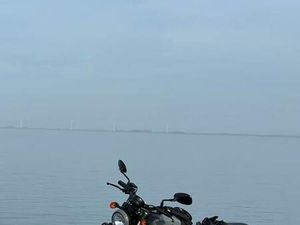 ② HYPSUNG BOBBER 125 CC