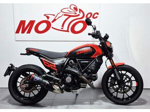 DUCATI SCRAMBLER 800 FULL THROTTLE