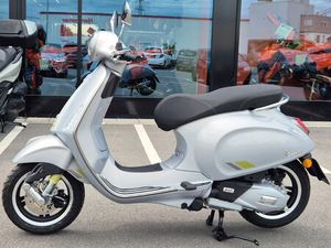 VESPA PRIMAVERA 125 75TH