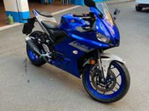 YAMAHA R3