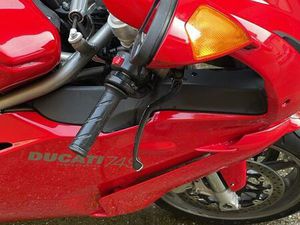 GEPFLEGTE DUCATI 749 - LIEBHABERFAHRZEUG, TOP GEWARTET.