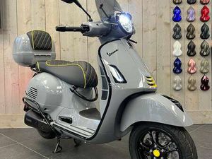 VESPA GTS SUPER TECH 310 SCOOTER SUPERTECH EURO5+ SPECIALPAINT NARDO GREY E GRIJS