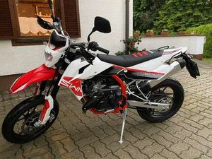 SM 125R