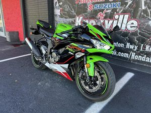 2022 KAWASAKI NINJA® ZX™-6R ABS KRT EDITION