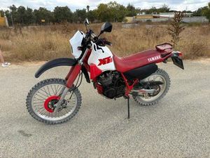 YAMAHA - XT350