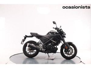 YAMAHA - MT-125