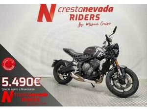 TRIUMPH - TRIDENT 660