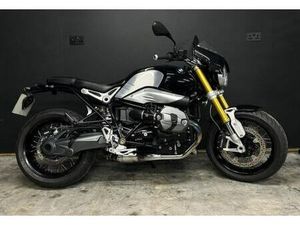 2015 15-PLATE BMW R NINE T ** FSH ** JUST 3,495 MILES ** AKRAPOVIC EXHAUST **
