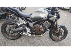 VENDO HONDA CB 650 R E-CLUTCH (2024 - 25) USATA A COMO (CODICE 9870020) - MOTO.IT