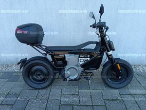AM SEGÉDMOTOR