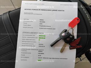 KITŰNŐ. GYÁRI ÁLLAPOT!