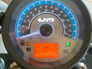 MOTO CUSTOM UM RENEGADE SPORT 125