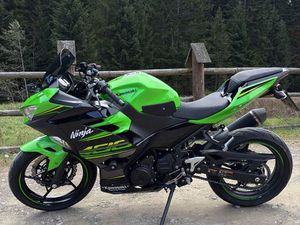 KAWASAKI NINJA 400