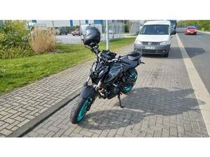 YAMAHA MT 07 BJ 2022 920 KM LAUFLEITUNG WIE NEU!!!