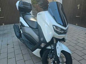 YAMAHA NMAX