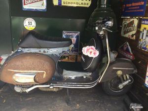 VESPA GL 150